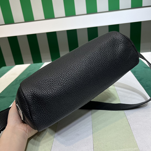 プラダスーパーコピー新しい牛革ショルダーバッグ