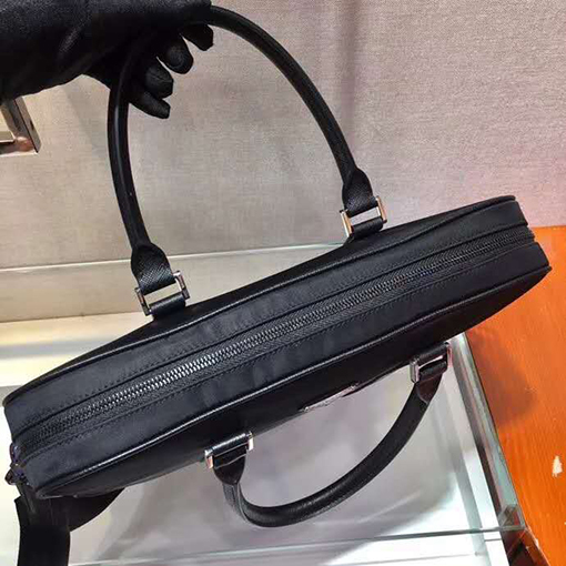 プラダファッションブリーフケース