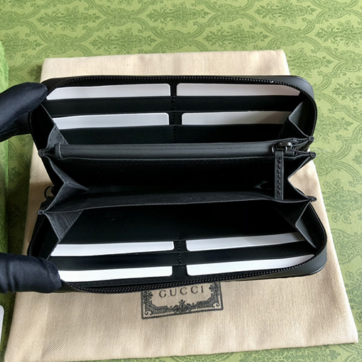 グッチGGラバー効果フルジップウォレット