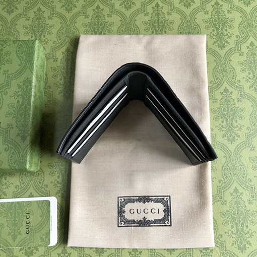グッチスーパーコピー GGラバー効果二つ折り財布
