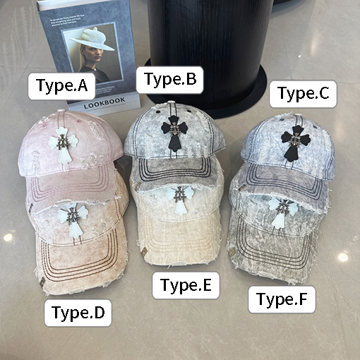 クロムハーツ 破れた水洗いベースボールキャップ