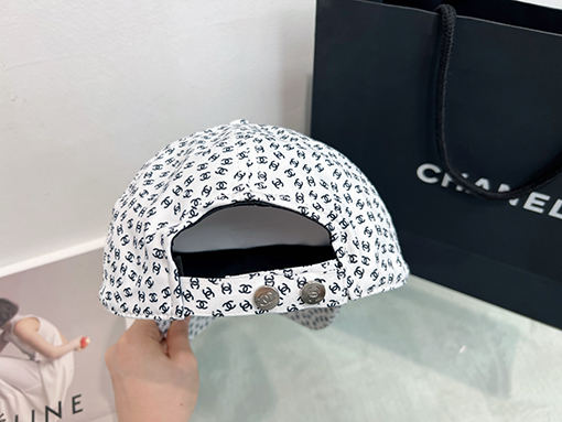 CHANEL25M coco beach公式サイトの新しいベースボールキャップ