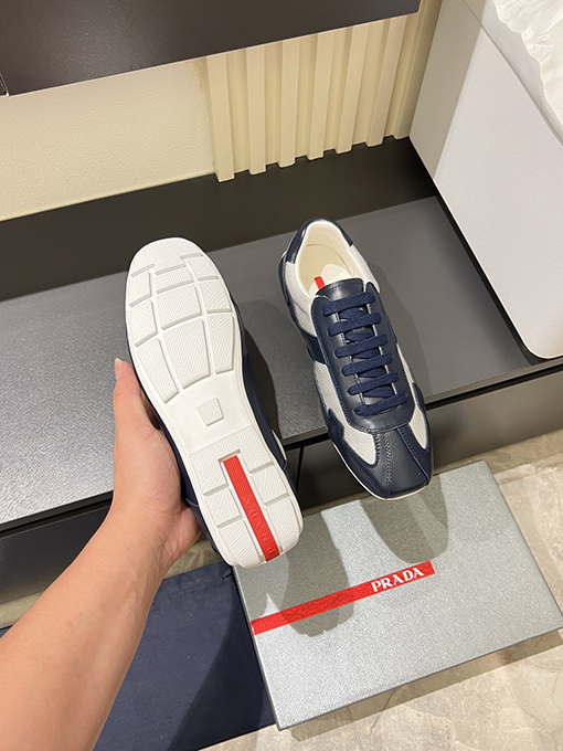 プラダ ファッションハイエンドスニーカー