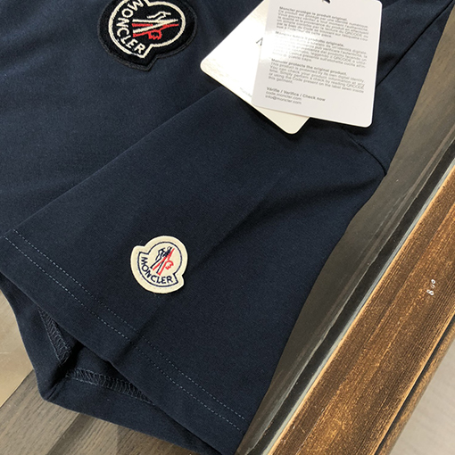 モンクレールスーパーコピー 新しいロゴ歯ブラシ刺繍半袖Tシャツ