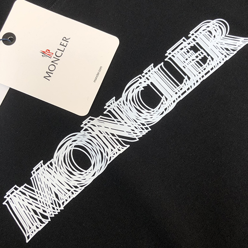 モンクレール 新しいじロゴプリントラウンドネック半袖Tシャツ