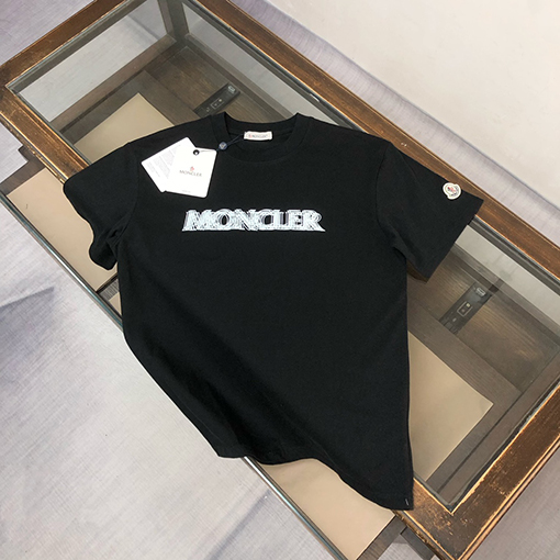 モンクレール 新しいじロゴプリントラウンドネック半袖Tシャツ