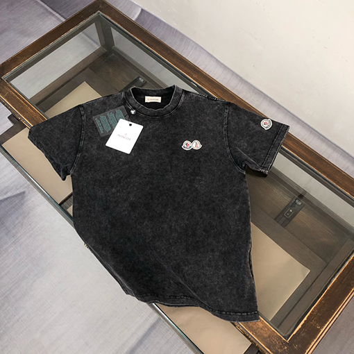 モンクレール 新しい重工炒め色水洗いクラシックダブルロゴ半袖Tシャツ
