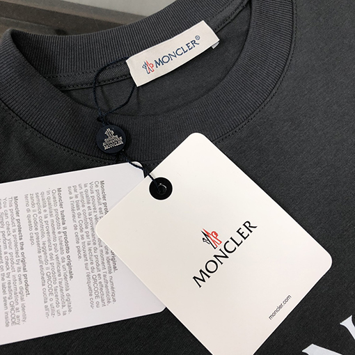 モンクレール 新しいロゴプリント半袖Tシャツ