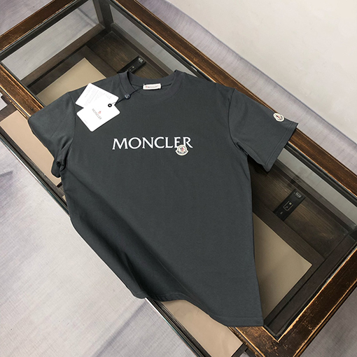 モンクレール 新しいロゴプリント半袖Tシャツ