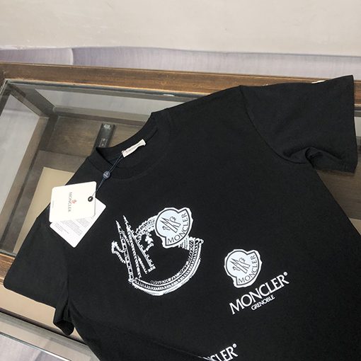 モンクレール 胸のブランドプリントロゴクラフト半袖Tシャツ