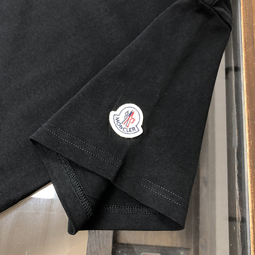 モンクレール 胸のブランドプリントロゴクラフト半袖Tシャツ