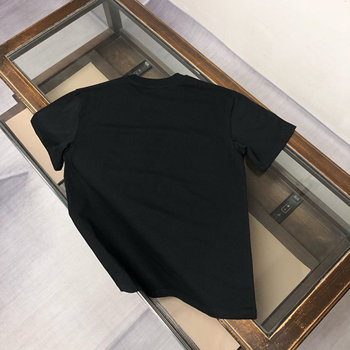 モンクレールコピー 胸に文字ロゴプリント半袖Tシャツ