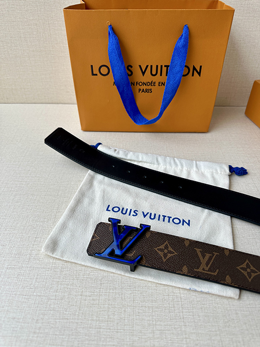 ルイヴィトンLV Initiales バックル両面ベルト