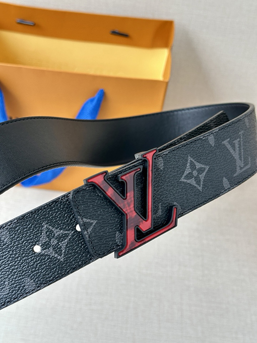 ルイヴィトンLV Initiales バックル両面ベルト