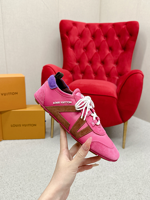 ルイヴィトンスーパーコピー最新のレトロなドイツのトレーニングシューズ