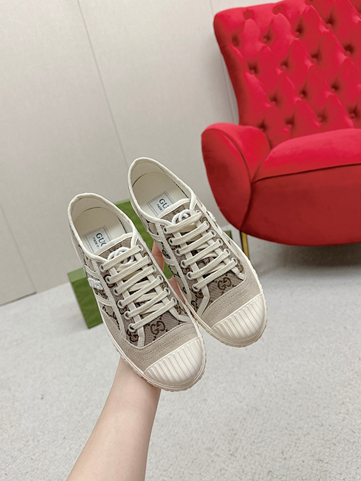 グッチ早春フリンジロートップキャンバスシューズ