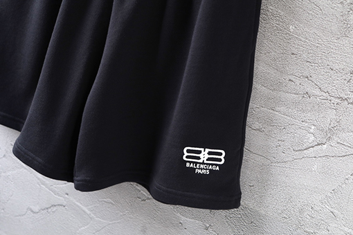 バレンシアガコピー アルファベットBB刺繍クロップドパンツショーツビーチパンツ