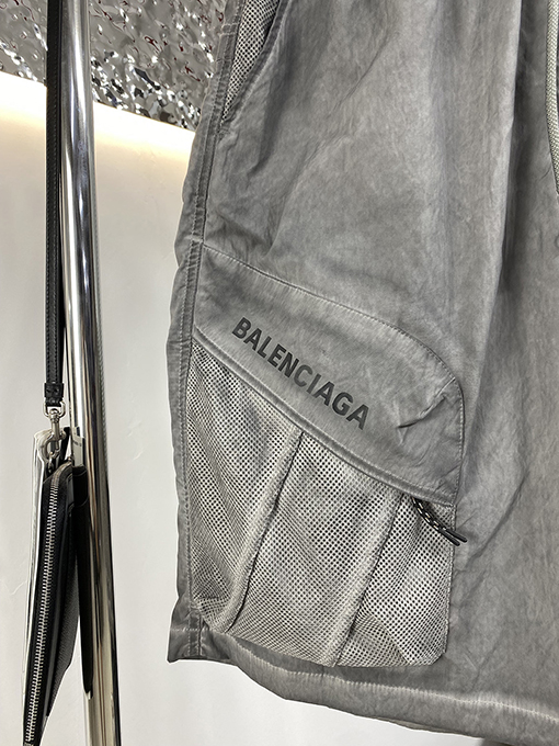 バレンシアガ新しい炒めパンツ