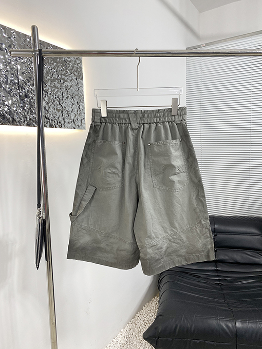 バレンシアガ新しいパンツ