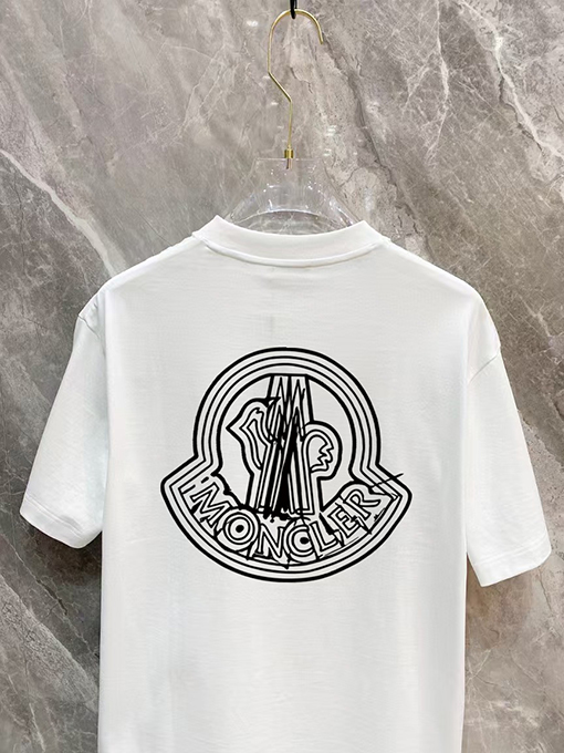 モンクレールスーパーコピー新しいのカウンターの最新の半袖ラウンドネックTシャツ