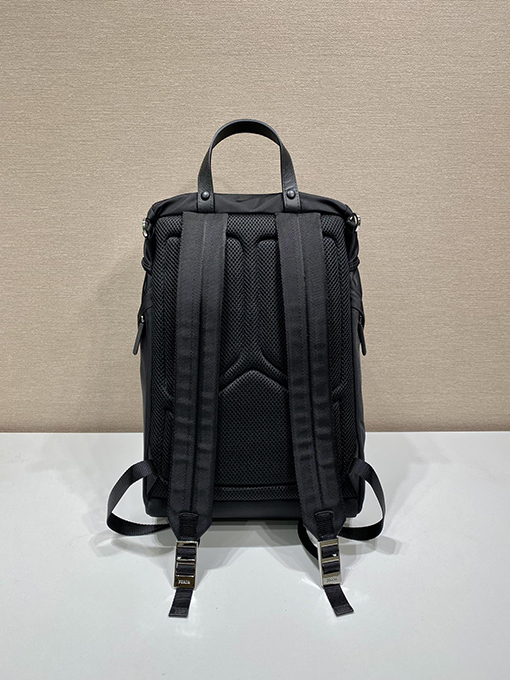 adidas x PRADA コラボコレクションファッションリュックサック
