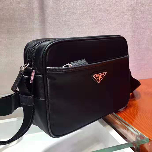 プラダコピーナイロンショルダーバッグ