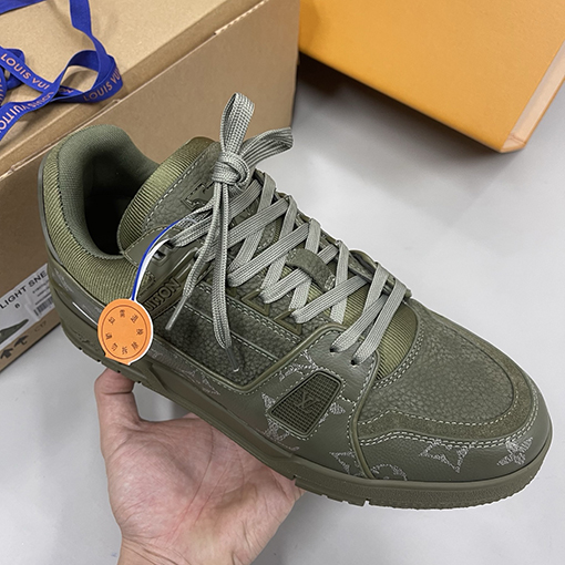 ルイヴィトンコピーLouis V Trainer 25Ss スニーカー