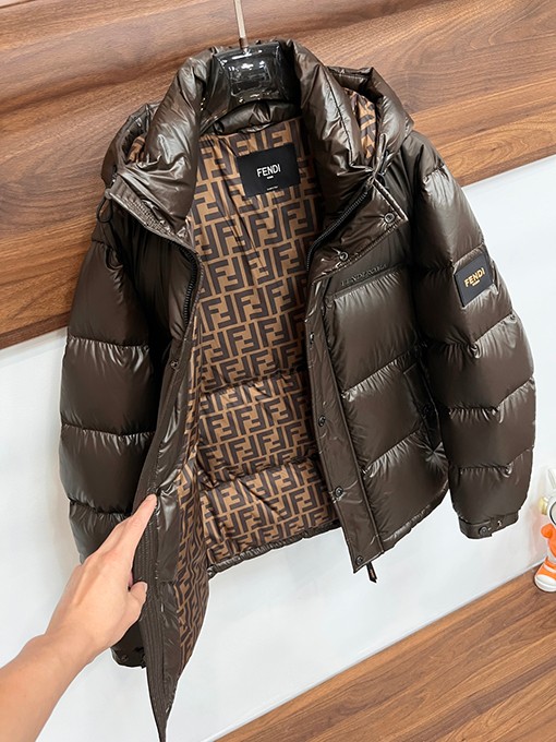 フェンディFENDIスーパーコピーダウンジャケットアウター