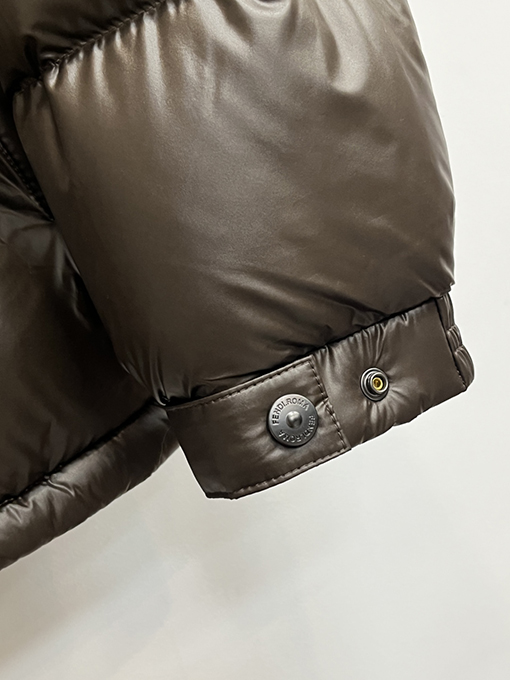 フェンディFENDIスーパーコピーダウンジャケットアウター