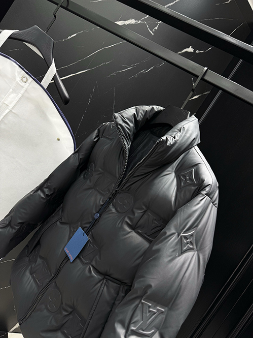 ルイ・ヴィトンスーパーコピー パディングダウンホワイトダックダウン 超柔らかい