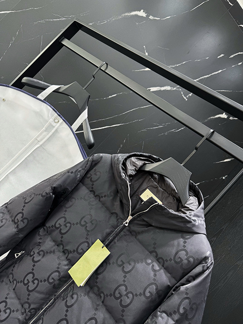 グッチ GGキャンバススーパーコピー 高級ダウン