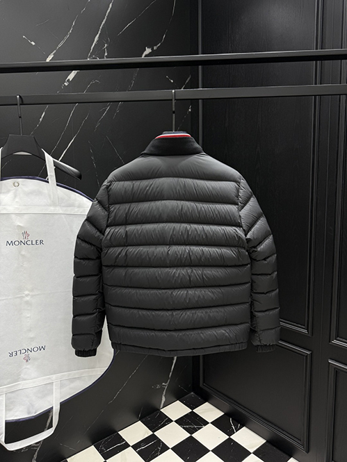 モンクレールスーパーコピーのブラックフライデー