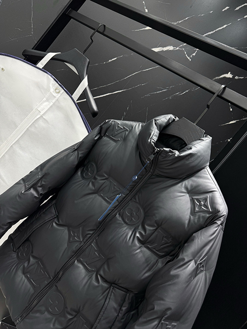 ルイ・ヴィトンスーパーコピー パディングダウンホワイトダックダウン 超柔らかい