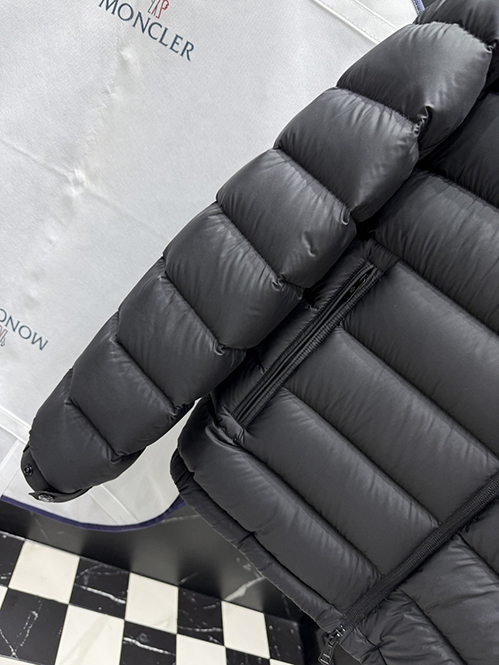 モンクレールスーパーコピーのブラックフライデー