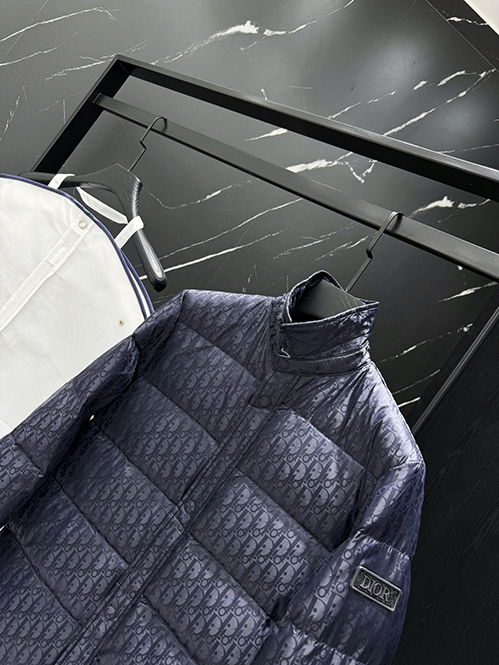 ディオールスーパーコピーオブリーク ダウンジャケット