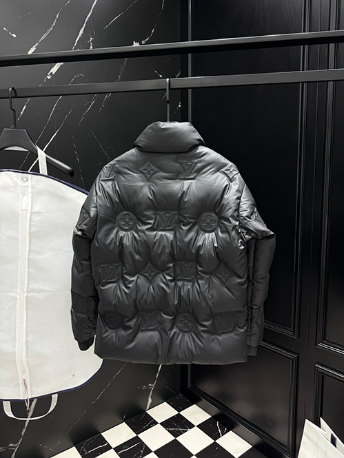 ルイ・ヴィトンスーパーコピー パディングダウンホワイトダックダウン 超柔らかい