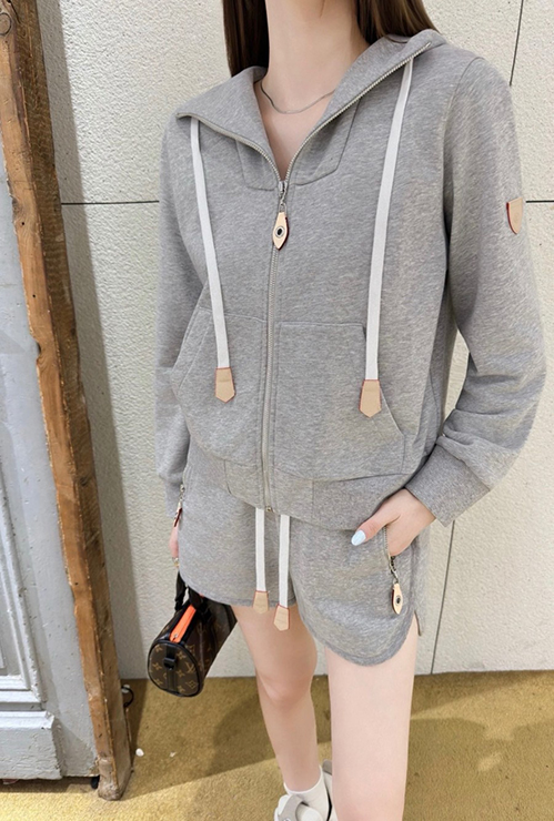 ルイ･ヴィトンスタイリッシュで上質な仕上レディース フード パーカー アウター