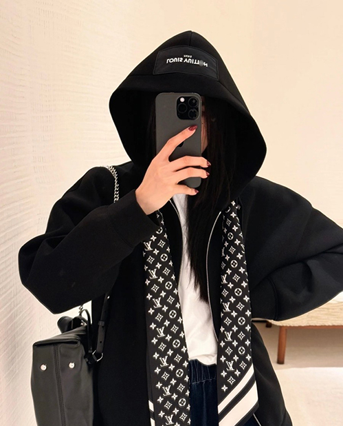 ルイヴィトンスーパーコピーレディース フード パーカー アウター