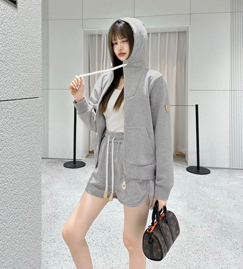 ルイ･ヴィトンスタイリッシュで上質な仕上レディース フード パーカー アウター