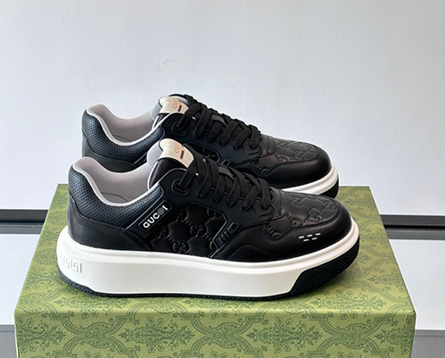グッチ スーパーコピーGG メンズ ロゴ スニーカー