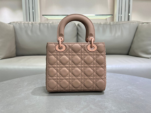 ディオール スーパーコピーラムスキン レディディオールバッグ ミディアム