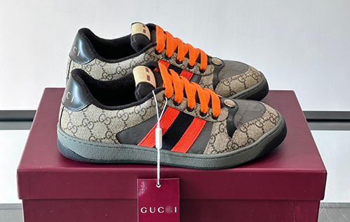 グッチ スーパーコピーGGスプリーム スター スニーカー