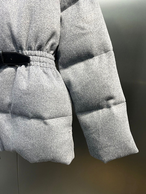 プラダスーパーコピー ベルベット パディング ダウンジャケット ネイビー