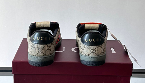 グッチ スーパーコピーGGスプリーム スター スニーカー