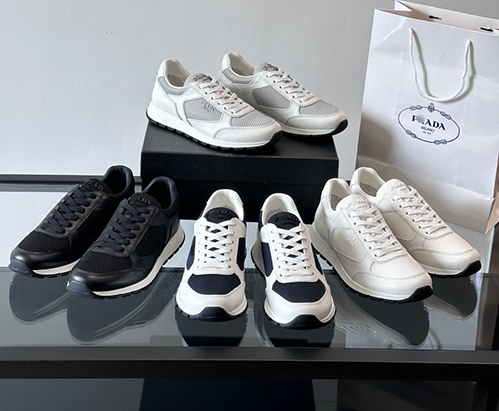 プラダ スーパーコピーメンズ プラックス 2.0 リナイロン＆スエード スニーカー