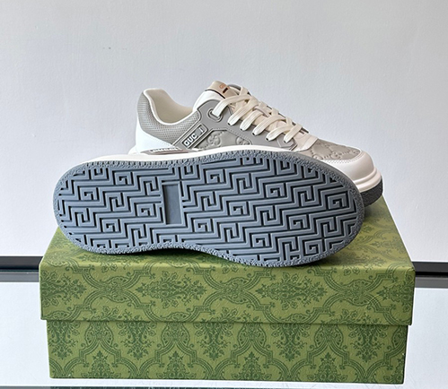 グッチ スーパーコピーGG メンズ ロゴ スニーカー