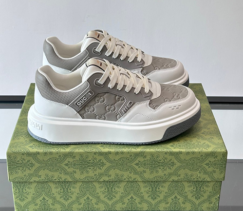 グッチ スーパーコピーGG メンズ ロゴ スニーカー