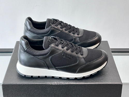 プラダ スーパーコピーメンズ プラックス 2.0 リナイロン＆スエード スニーカー