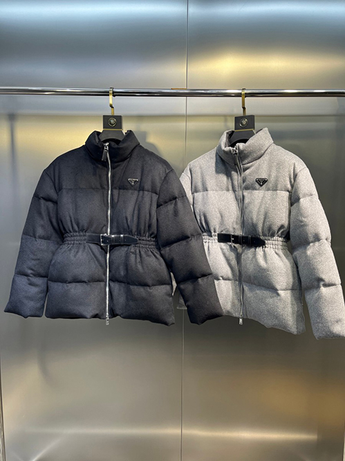 プラダスーパーコピー ベルベット パディング ダウンジャケット ネイビー