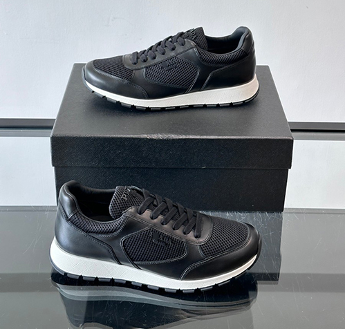 プラダ スーパーコピーメンズ プラックス 2.0 リナイロン＆スエード スニーカー